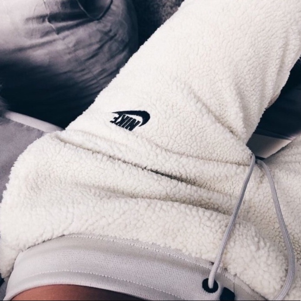 Nike Air Sherpa Joggers